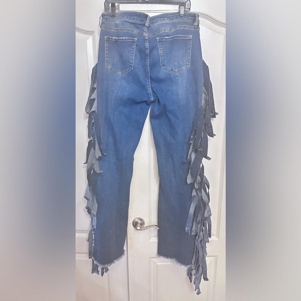 Upcycled Women’s Blue Distressed Fringe Jeans size XL - Picture 6 of 6